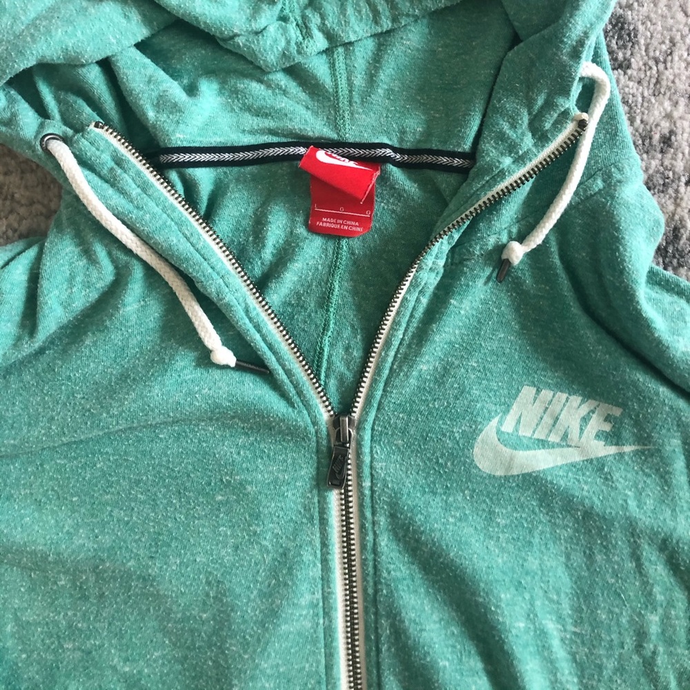 Nike aqua sweatshirt slightly used